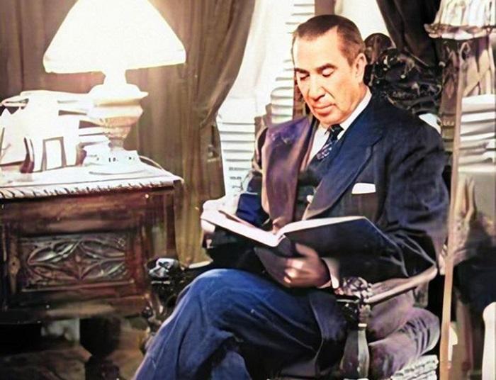 يوسف وهبي.. محطات رئيسية في حياة عميد المسرح العربي